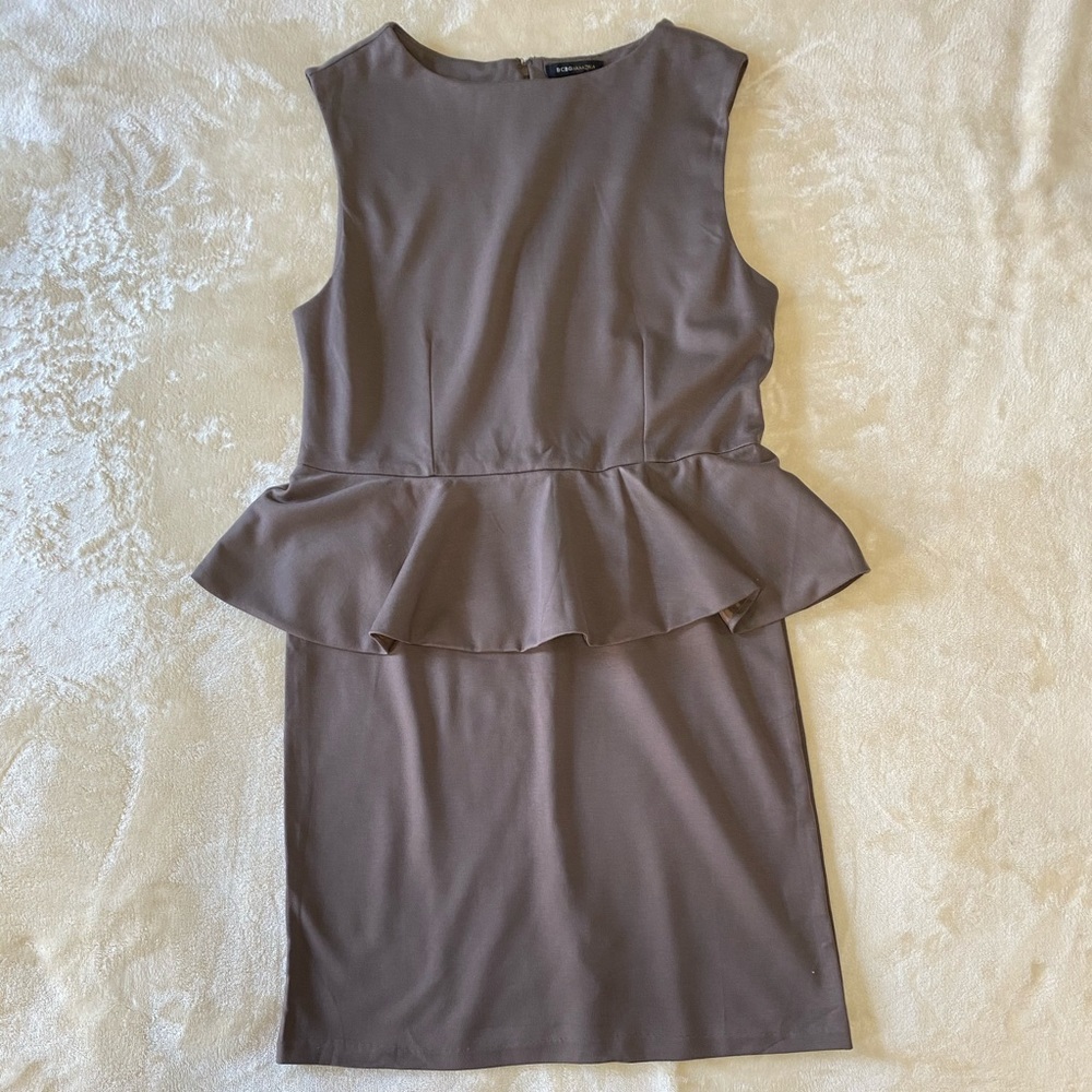 Elegant form fitting peplum dress